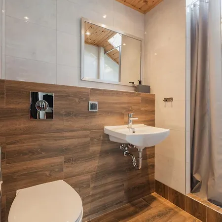 Pensjonat Mkj Mireno *